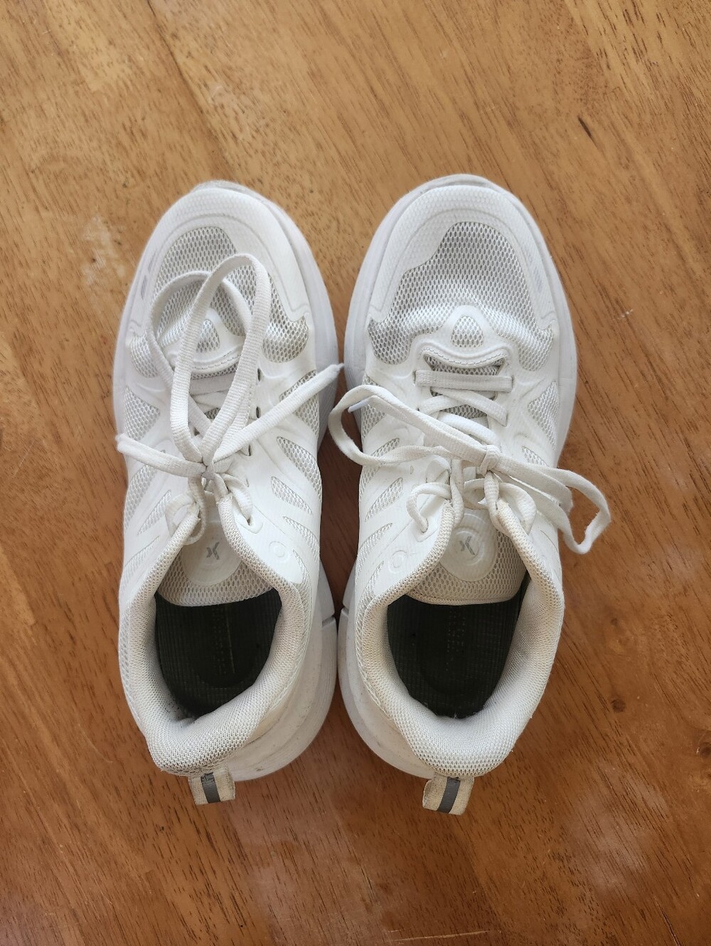 Hawkwell Cloud Zero Active Sneakers – Women’s Size 8 | White Comfort Sneakers